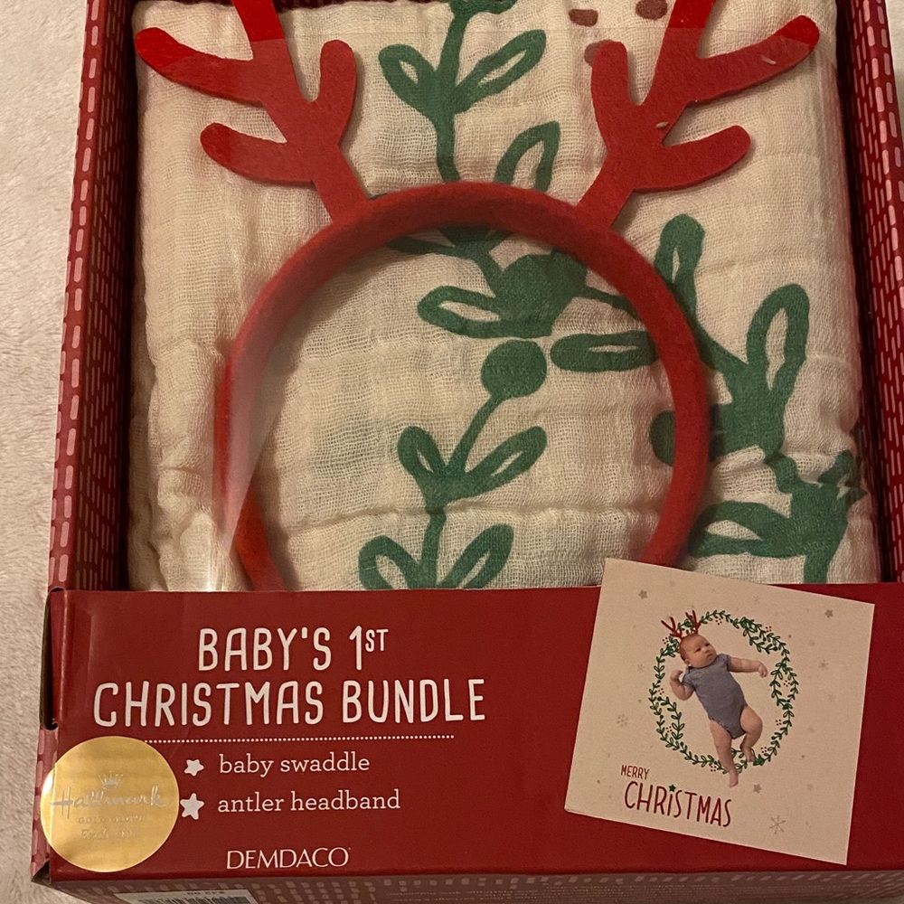 Demdaco Red and Green Baby's 1st Christmas Bundle